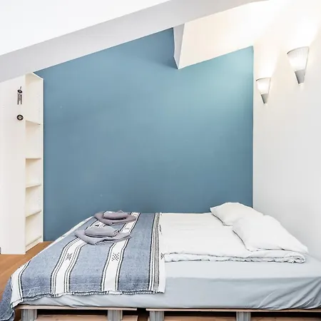 Attic Wawelofts Апартаменты *